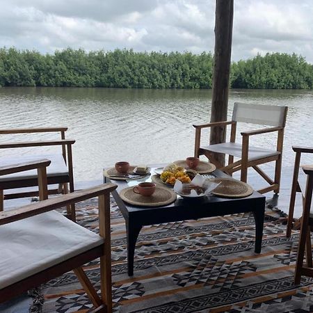 Dolce Ouidah Lodge Экстерьер фото